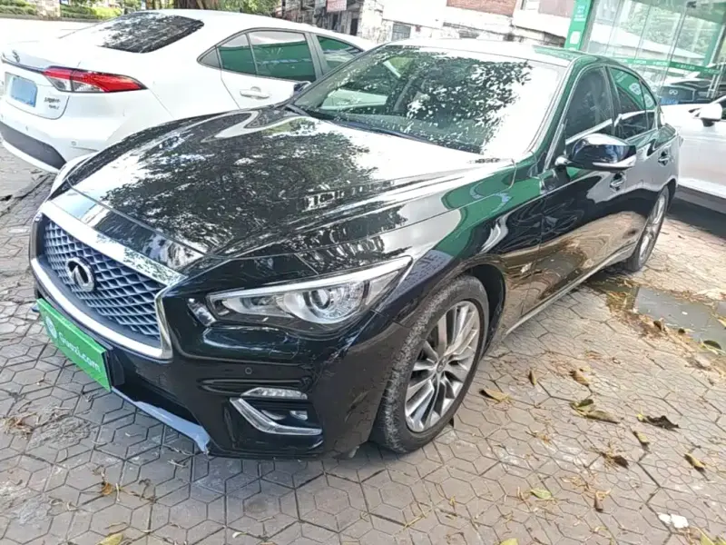 Infiniti Q50L, 2021