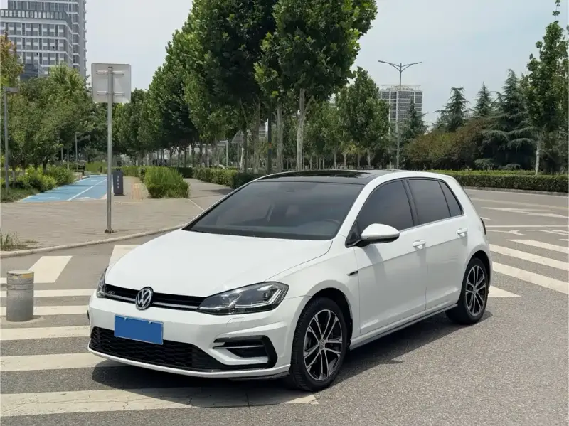 Volkswagen Golf, 2020