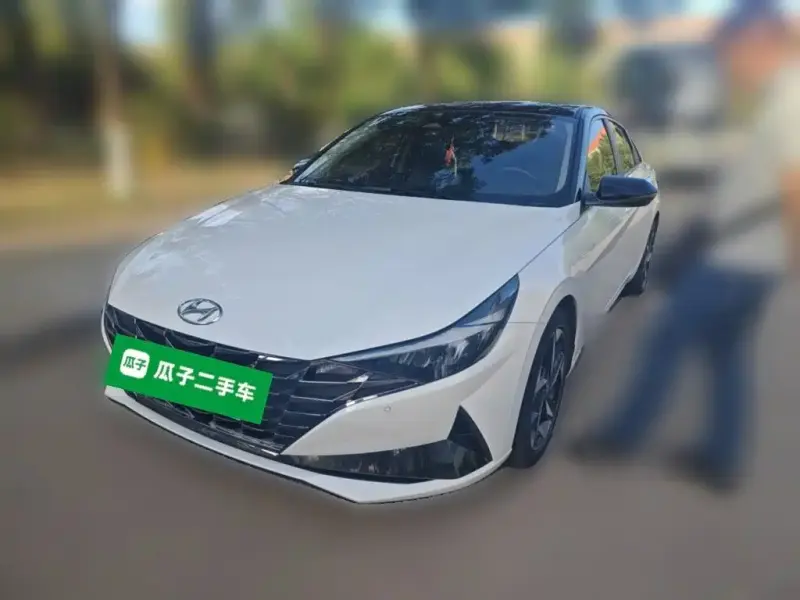 Hyundai Elantra, 2023