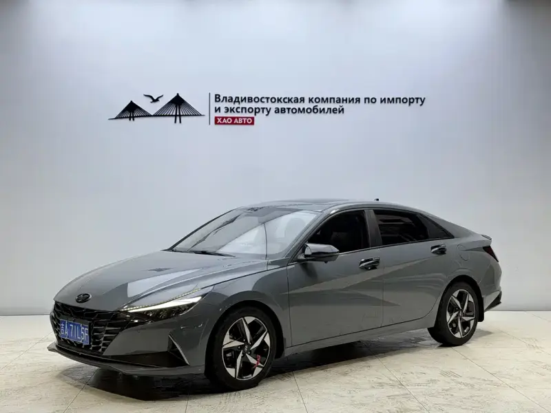 Hyundai Elantra, 2023
