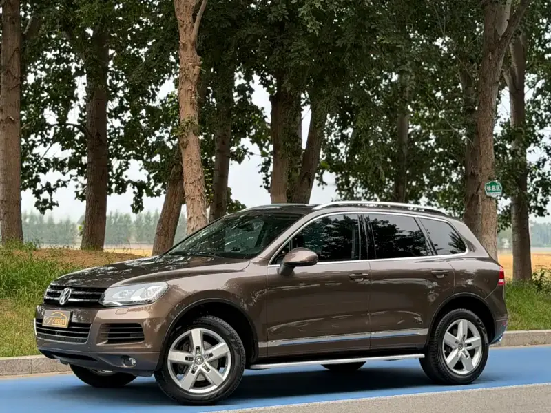Volkswagen Touareg, 2015