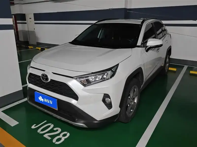 Toyota RAV4, 2021