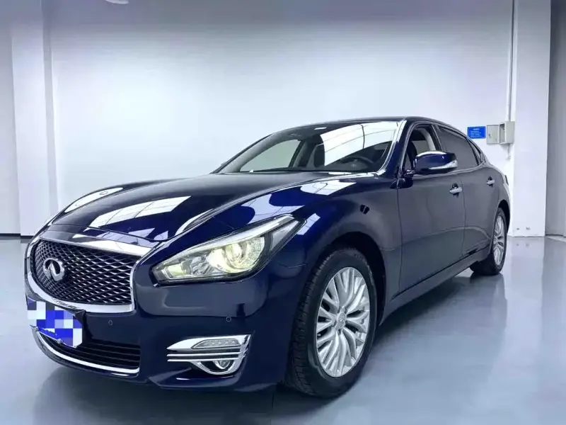 Infiniti Q70, 2018