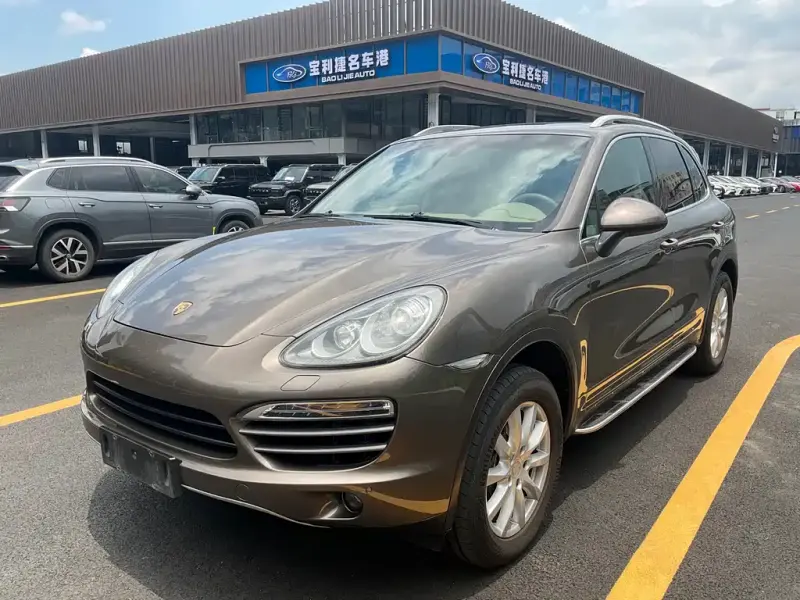 Porsche Cayenne, 2013