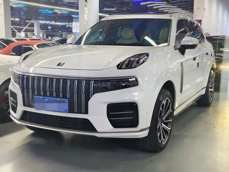 Lynk & Co 09, 2022