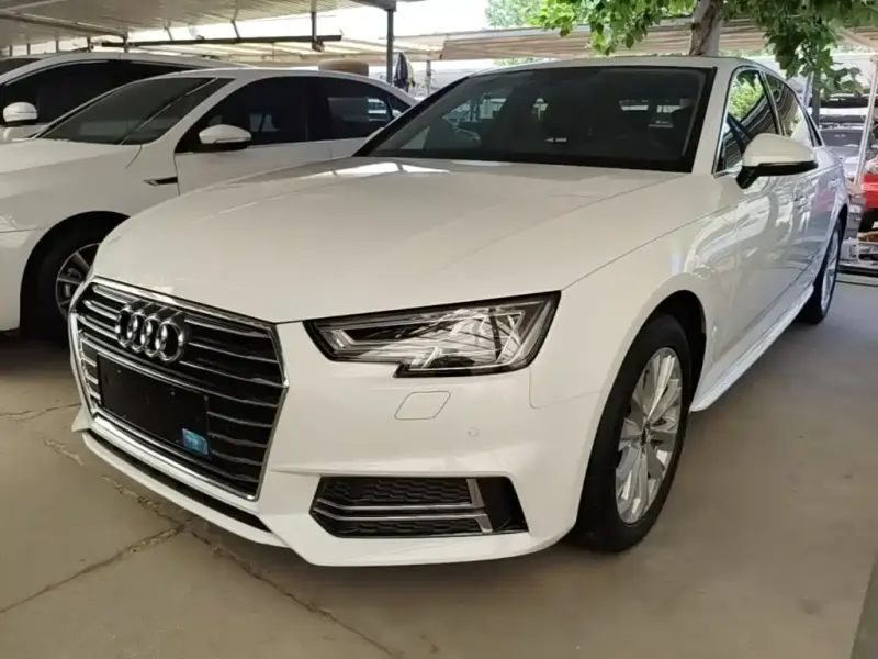 Audi A4L, 2020