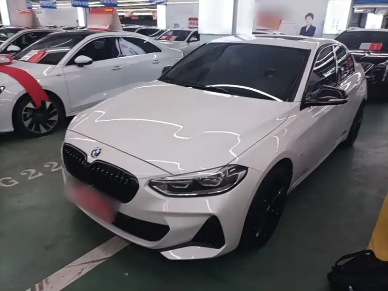 BMW 1 Series, 2021