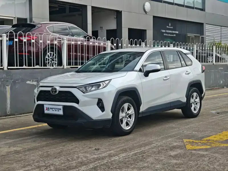 Toyota RAV4, 2024