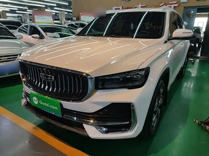 Geely Xingyue L, 2025