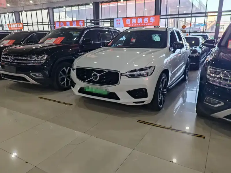 Volvo XC60 PHEV, 2020
