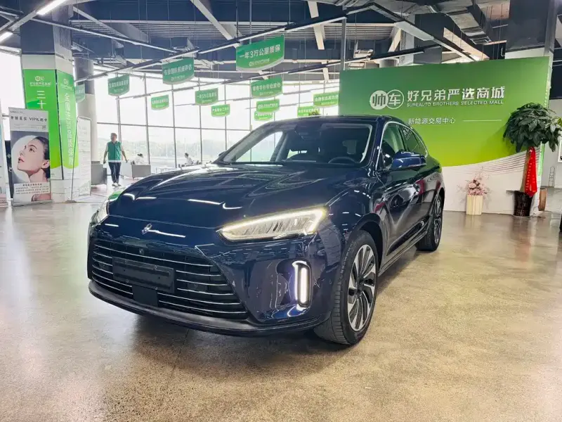 AITO M5, 2022