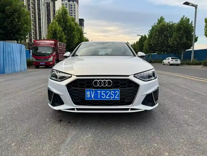 Audi A4L, 2020