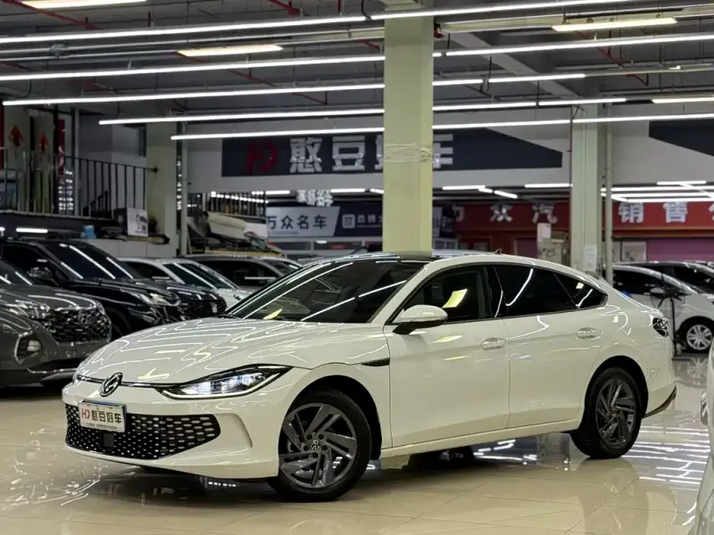Volkswagen Lamando, 2023