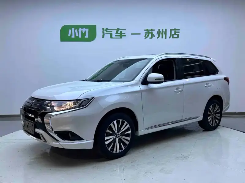 Mitsubishi Outlander, 2023