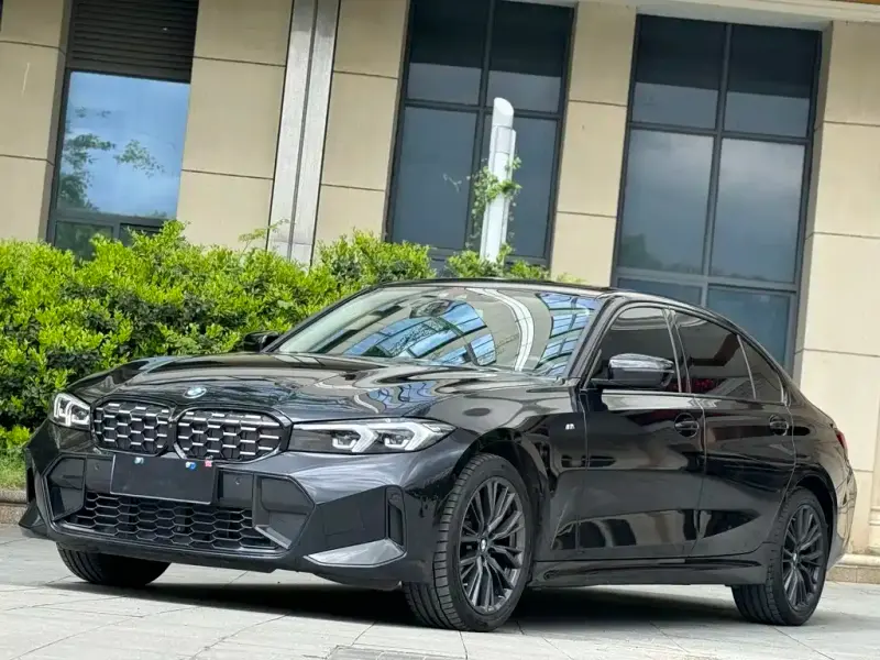 BMW 3 Series, 2023