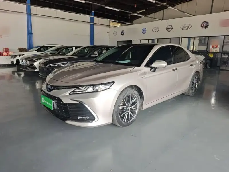 Toyota Camry, 2023