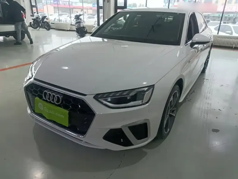 Audi A4L, 2022