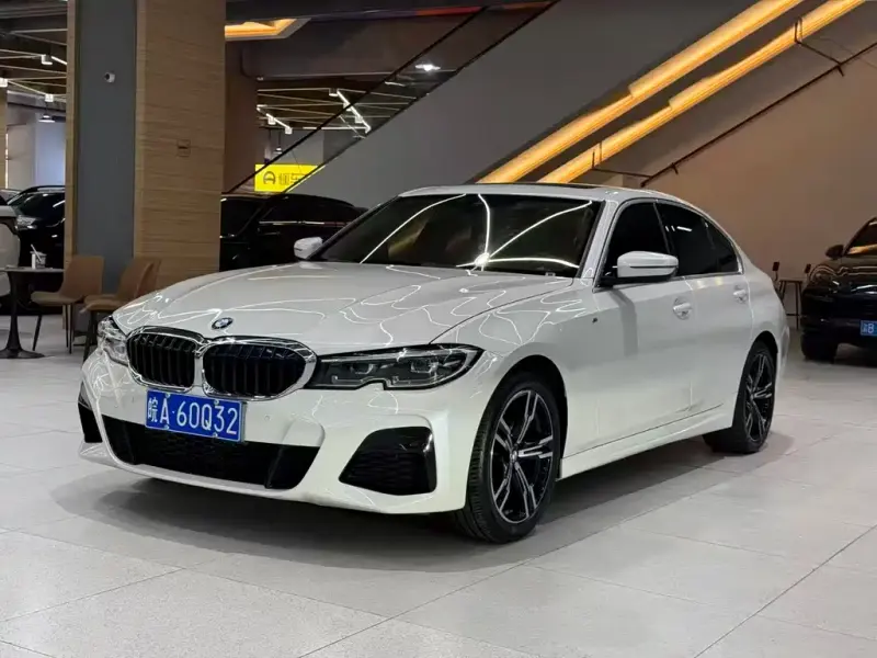 BMW 3 Series, 2021