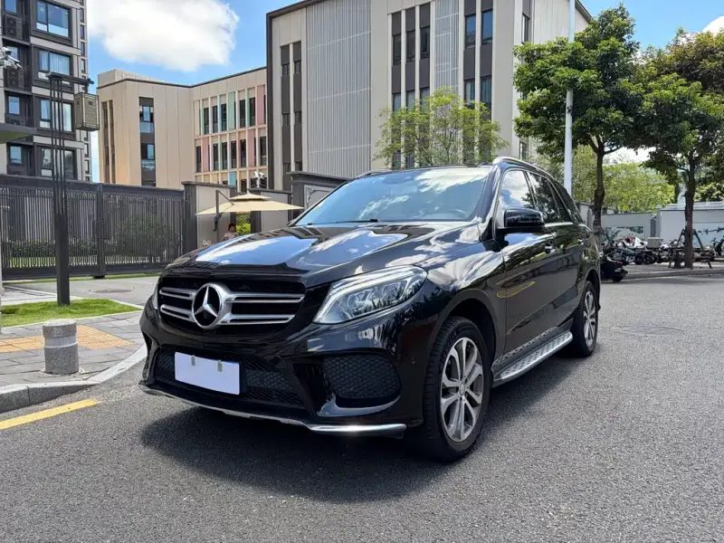 Mercedes-Benz GLE( ), 2016