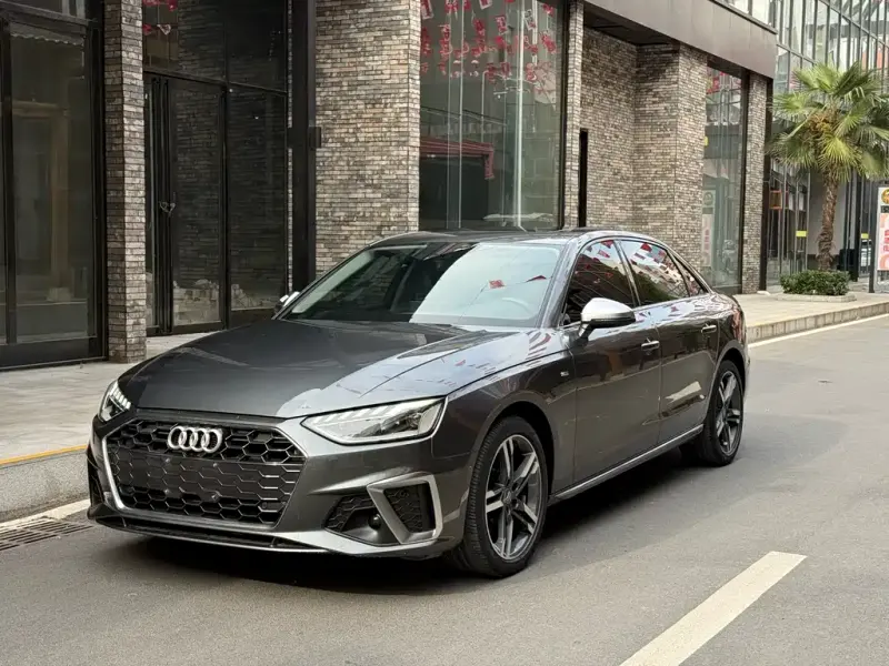 Audi A4L, 2021