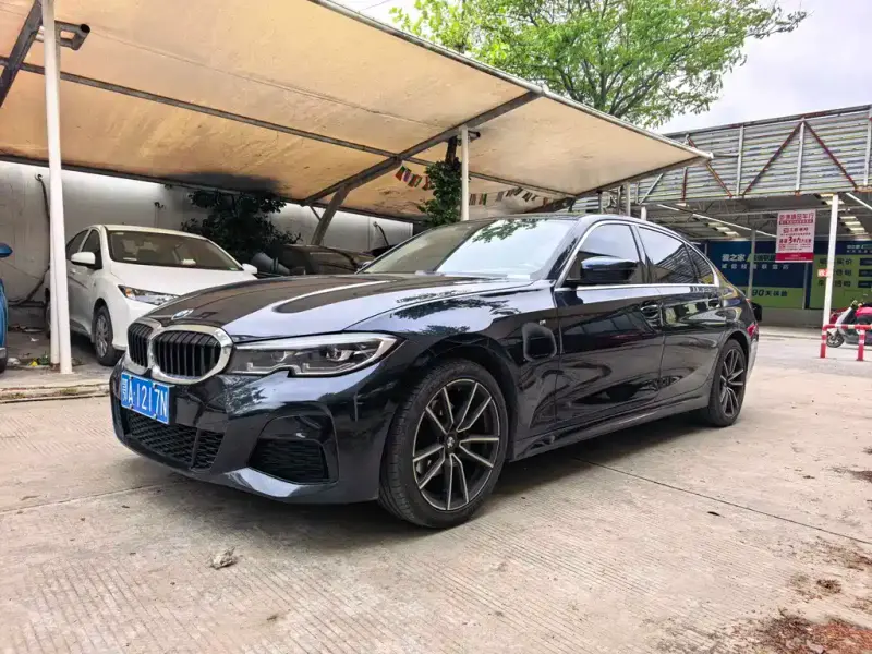 BMW 3 Series, 2021