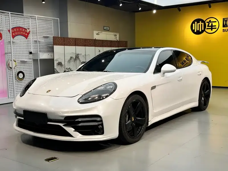 Porsche Panamera, 2013