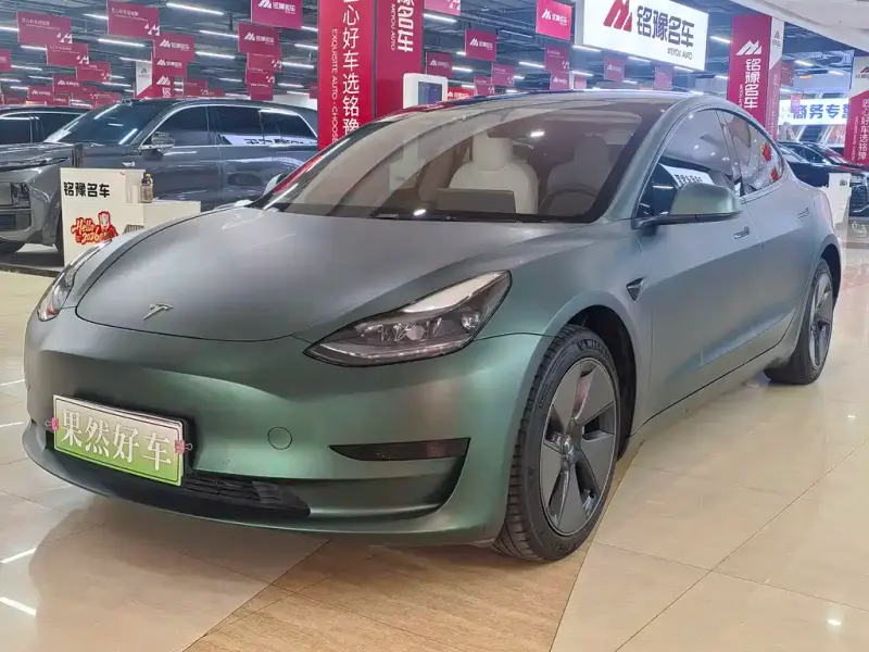 Tesla Model 3, 2022
