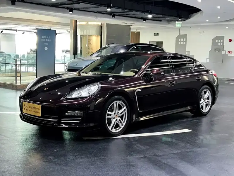 Porsche Panamera, 2013