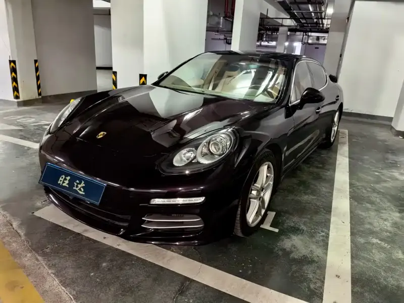 Porsche Panamera, 2015