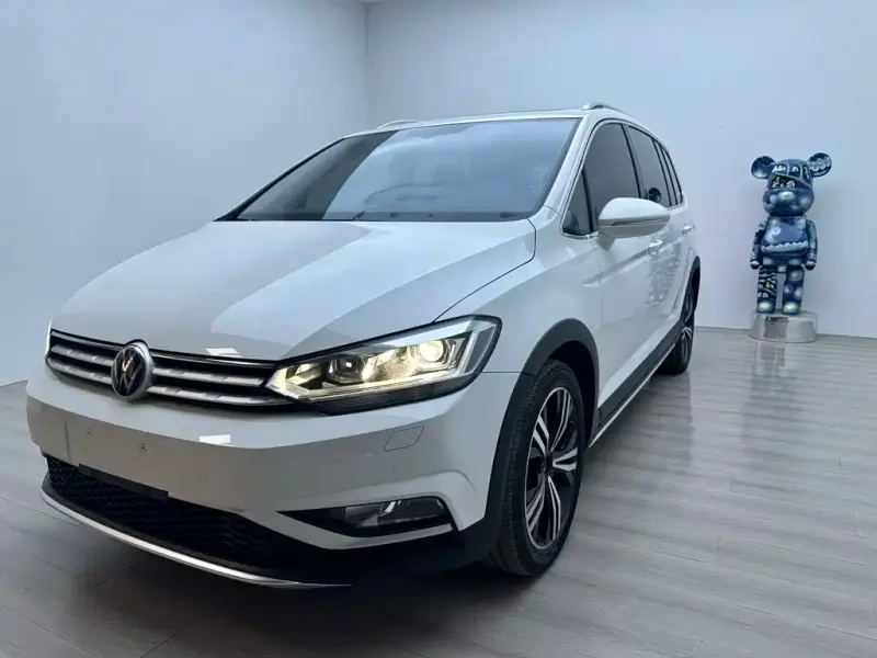 Volkswagen Touran, 2023