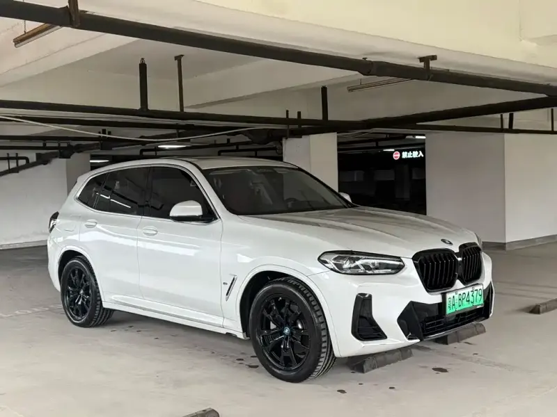 BMW iX3, 2024