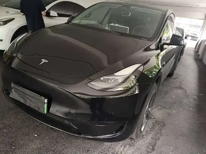Tesla Model Y, 2023