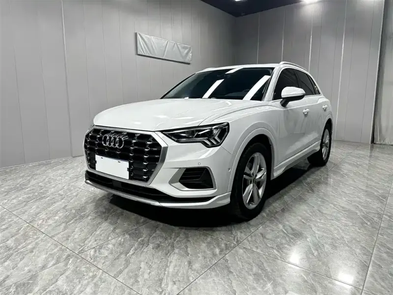Audi Q3, 2022