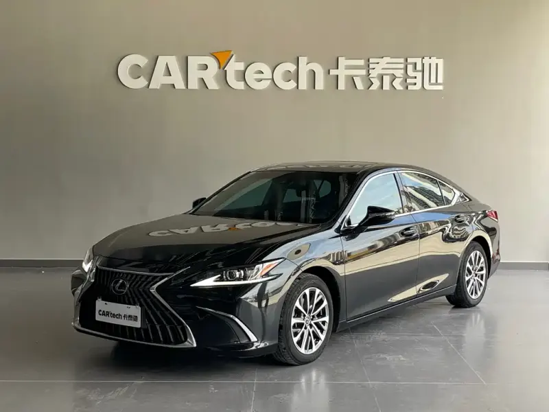Lexus ES, 2023