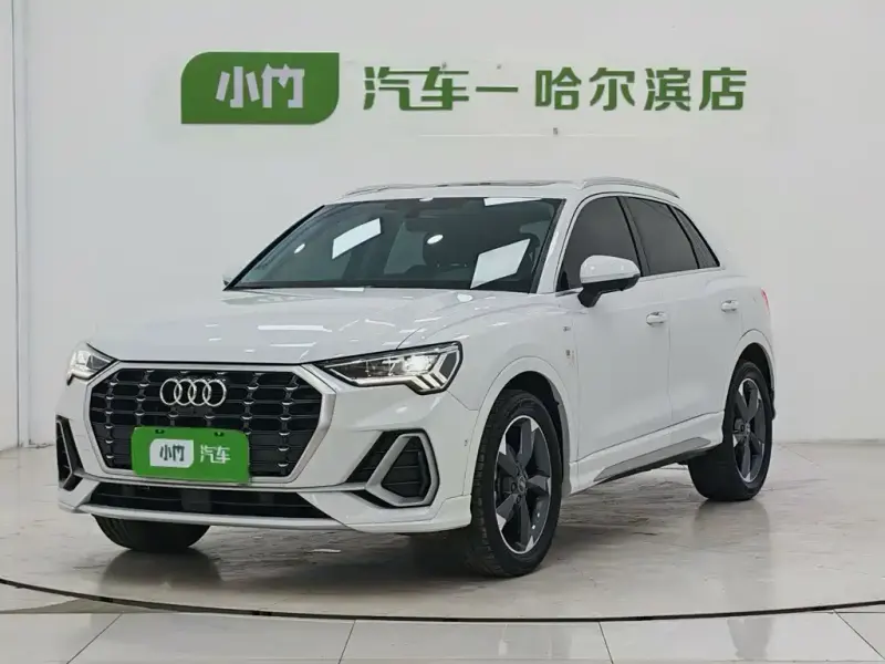 Audi Q3, 2022
