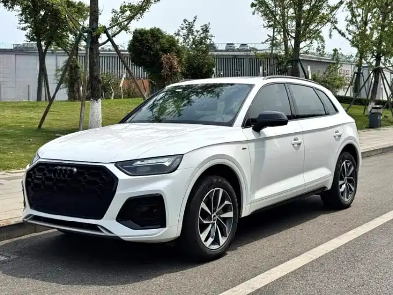 Audi Q5L, 2023