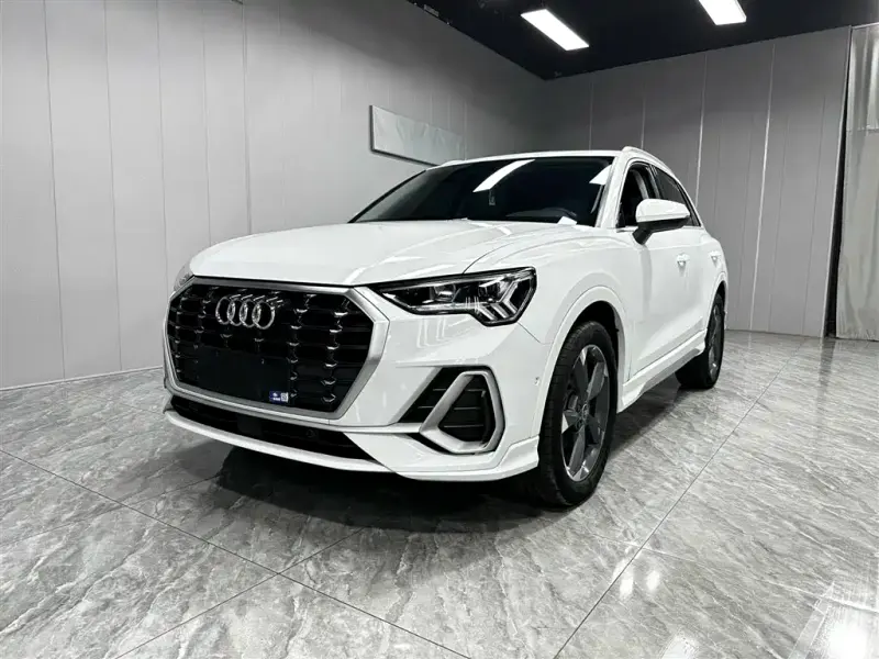 Audi Q3, 2023