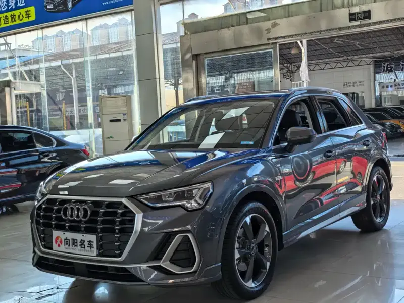 Audi Q3, 2022