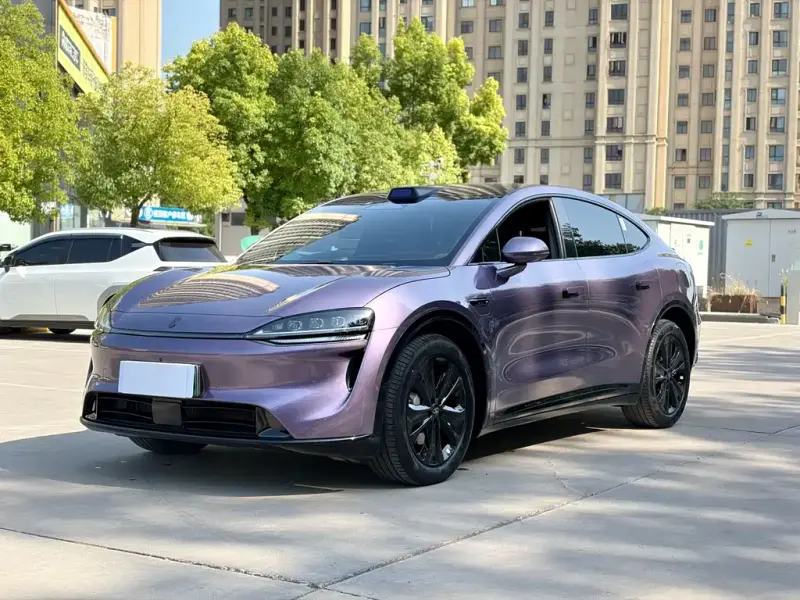 Luxeed Zhijie R7, 2026