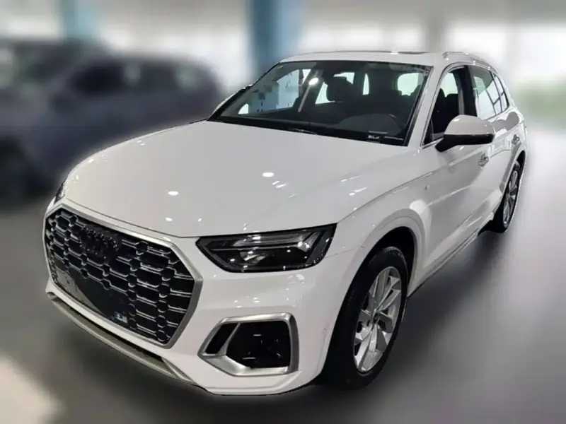 Audi Q5L, 2022