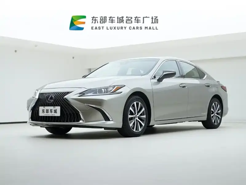 Lexus ES, 2021