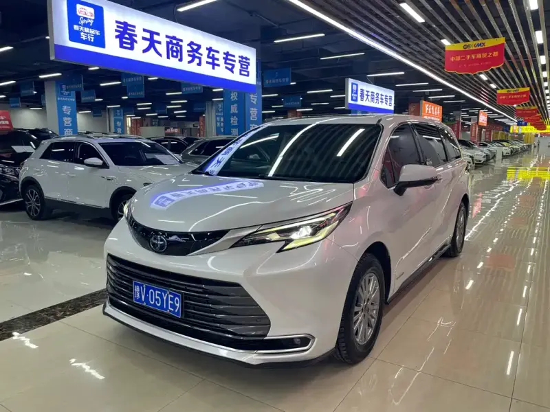 Toyota Sienna, 2022