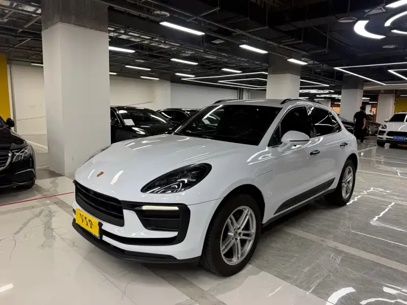 Porsche Macan, 2021