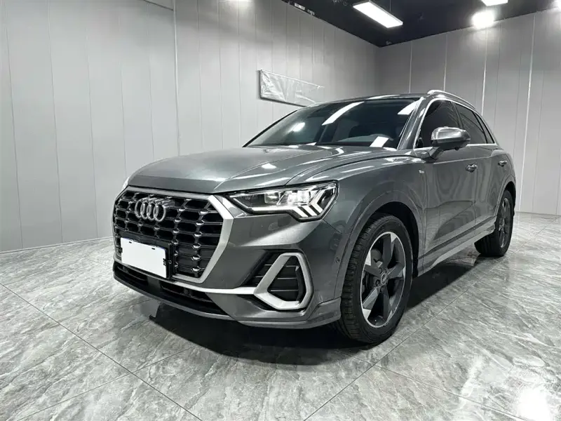 Audi Q3, 2022