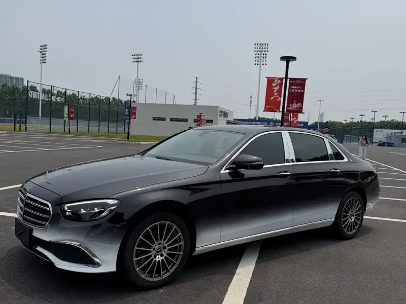 Mercedes-Benz E-Class, 2022