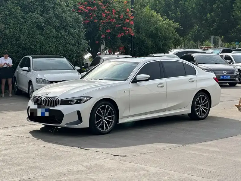 BMW 3 Series, 2023