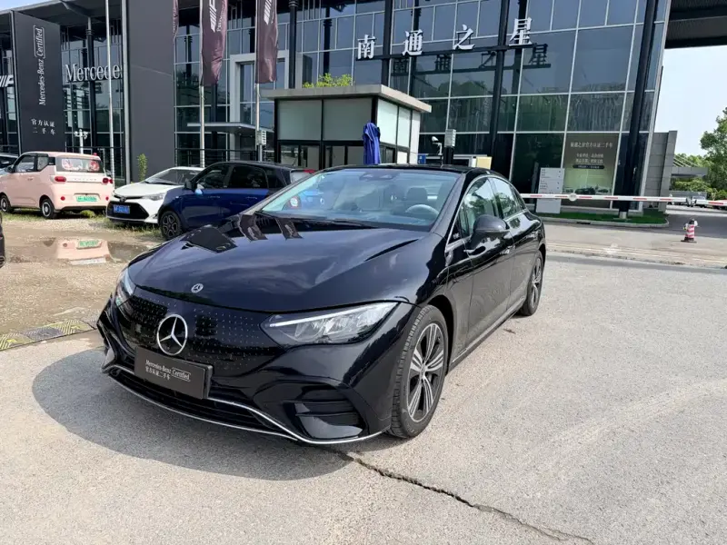 Mercedes-Benz EQE, 2025