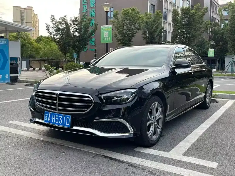 Mercedes-Benz E-Class, 2023