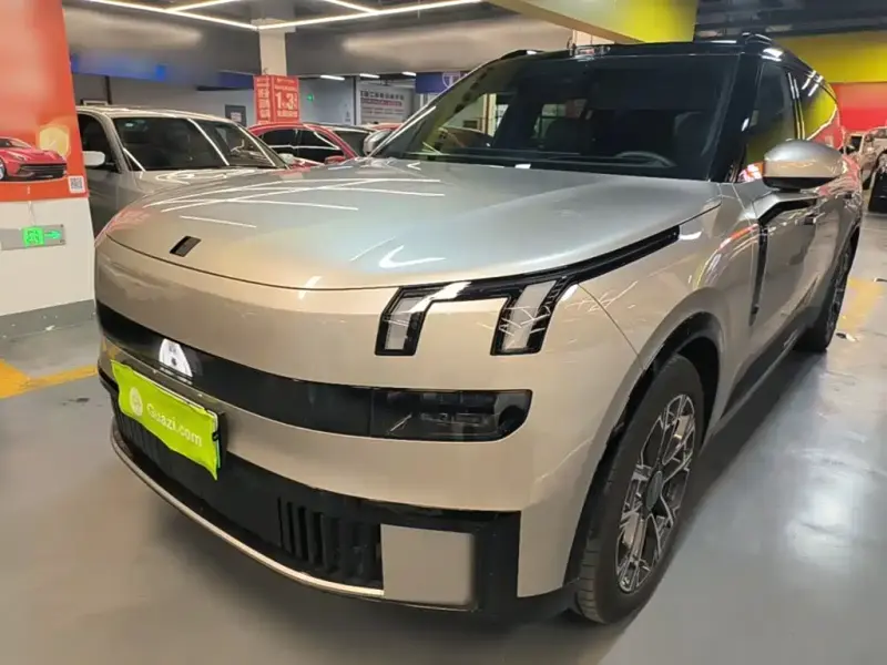 Lynk & Co 900, 2025