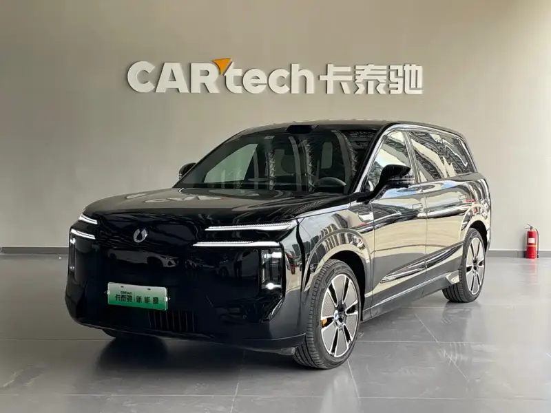 Denza N8L, 2025